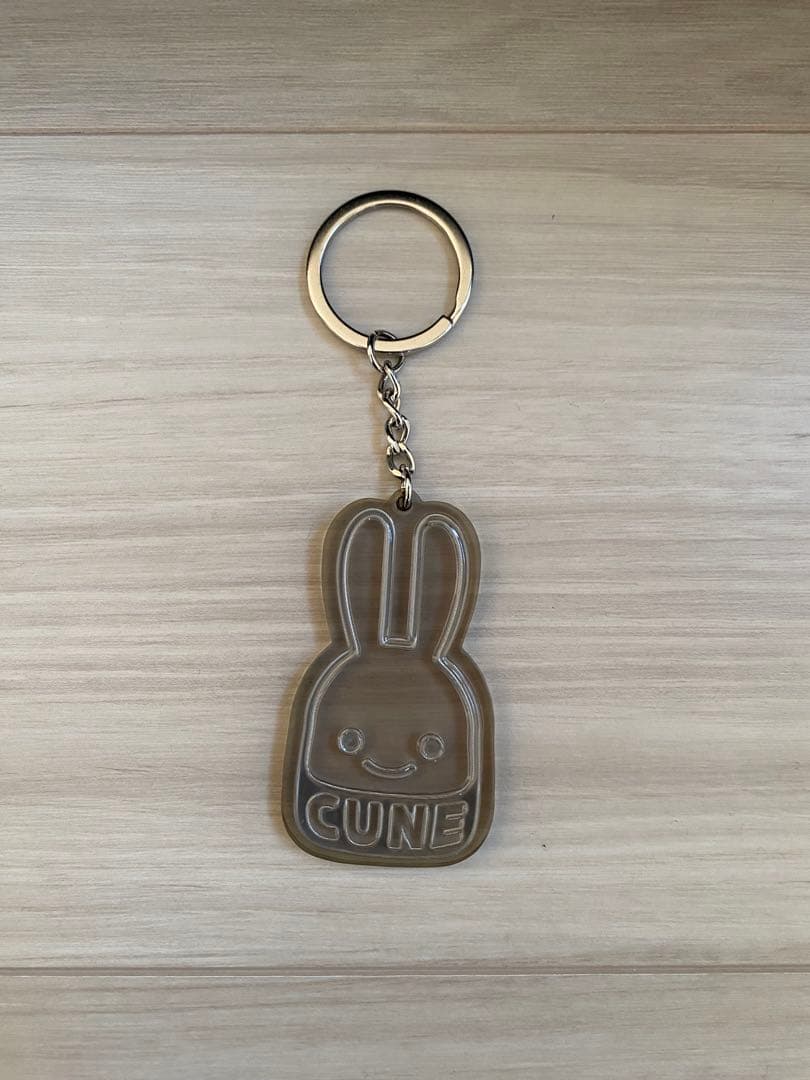 cune まとめ売り　ステッカー　キーホルダー　御守り
