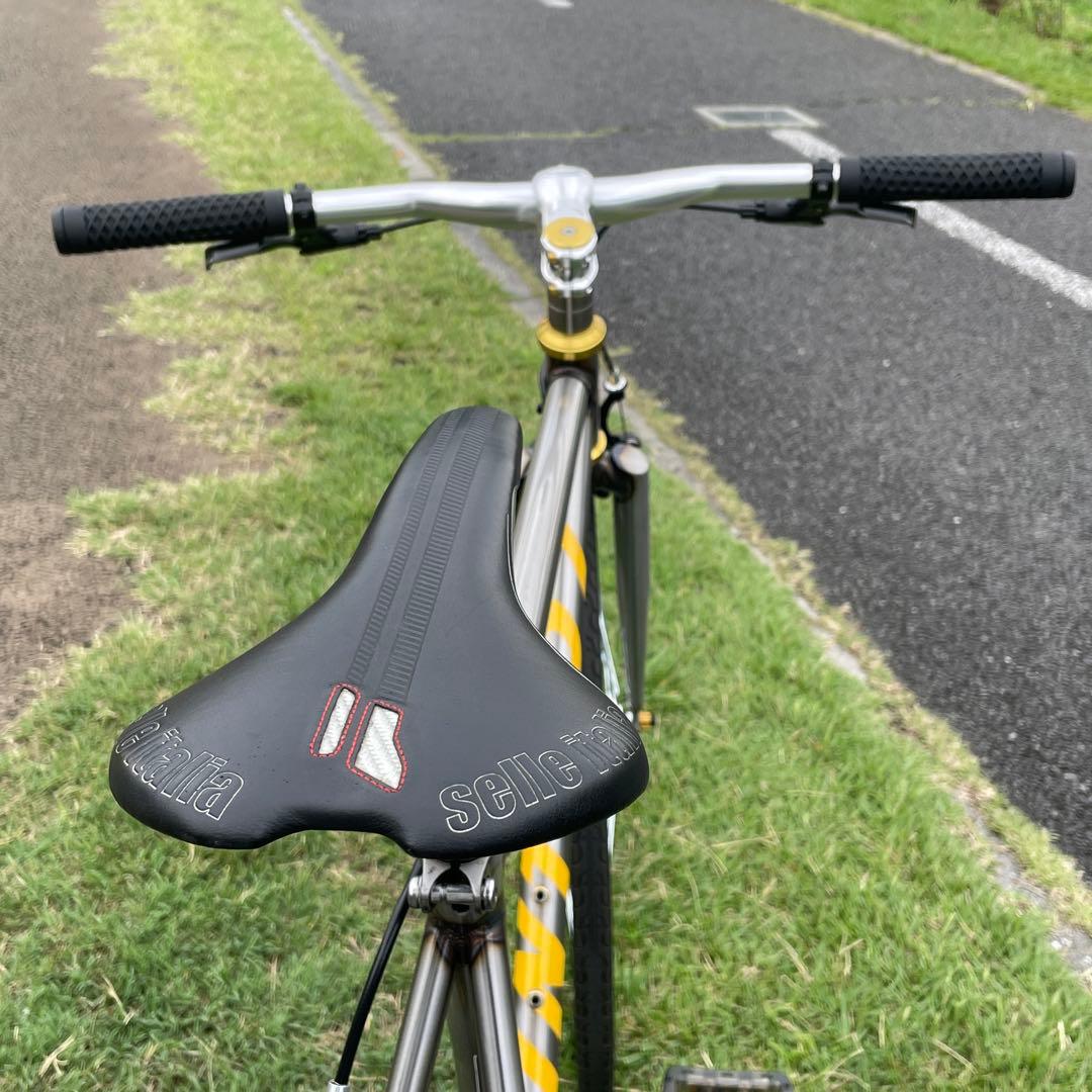 【完成車】INTRO7 クロモリフレーム ローカラー シングルギア ピスト