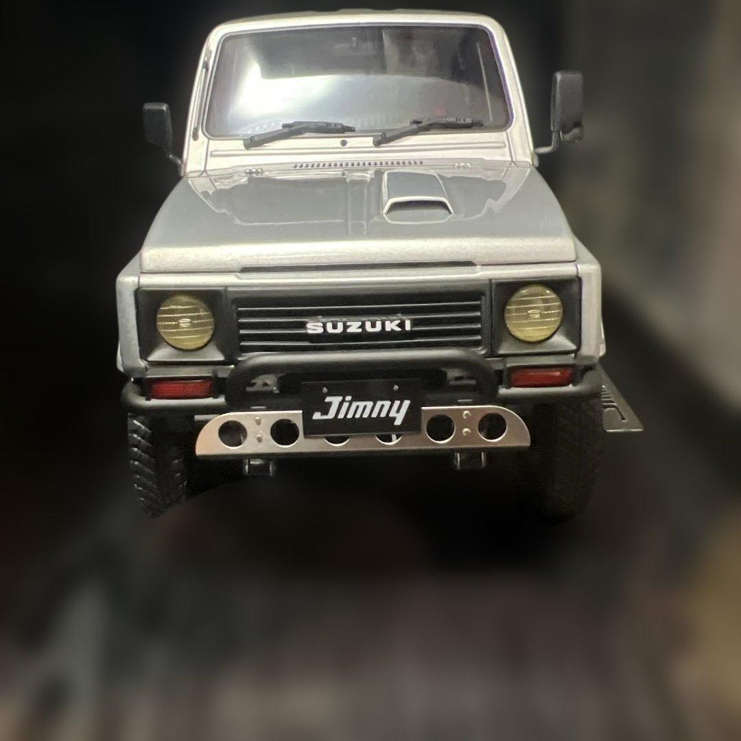 イグニッションモデル スズキ ジムニー (JA11) 1/18 ミニカー