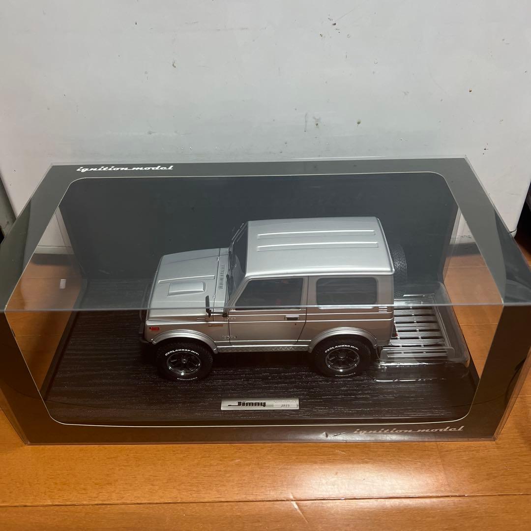 イグニッションモデル スズキ ジムニー (JA11) 1/18 ミニカー