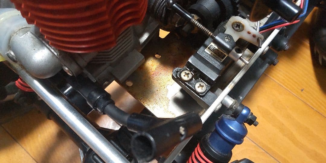 京商 KYOSHO MAD ARMOUR エンジン RCカー メカなし　ジャンク