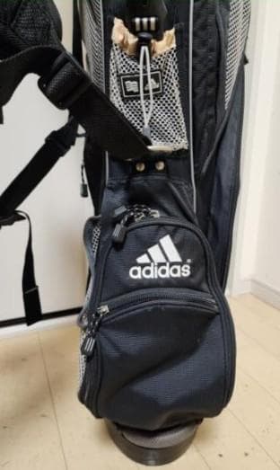 kouhei2766/美品　adidas 軽量タイプ/スタンド式ゴルフバ