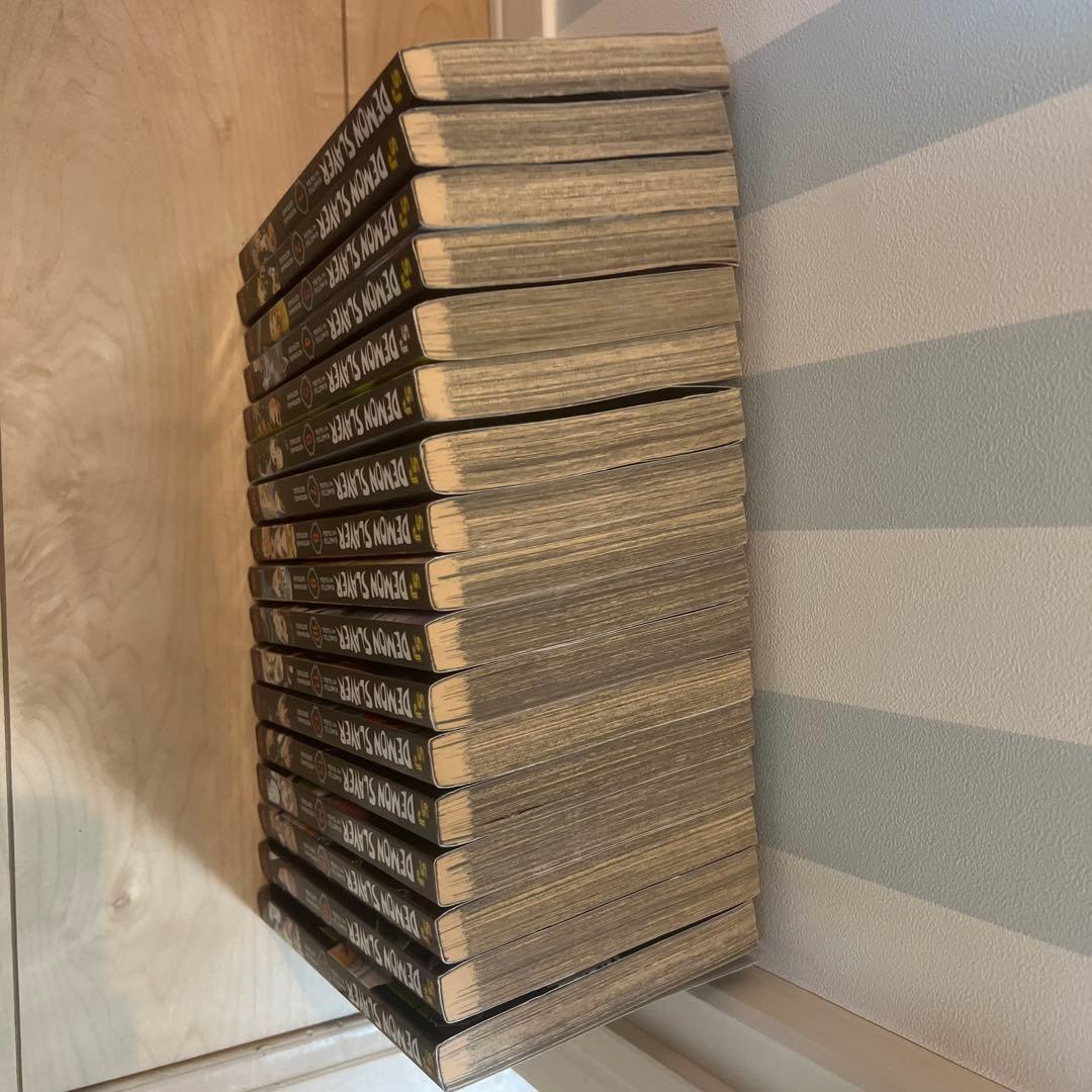 希少品　英語版　鬼滅の刃　DEMON SLAYER 1-17巻セット