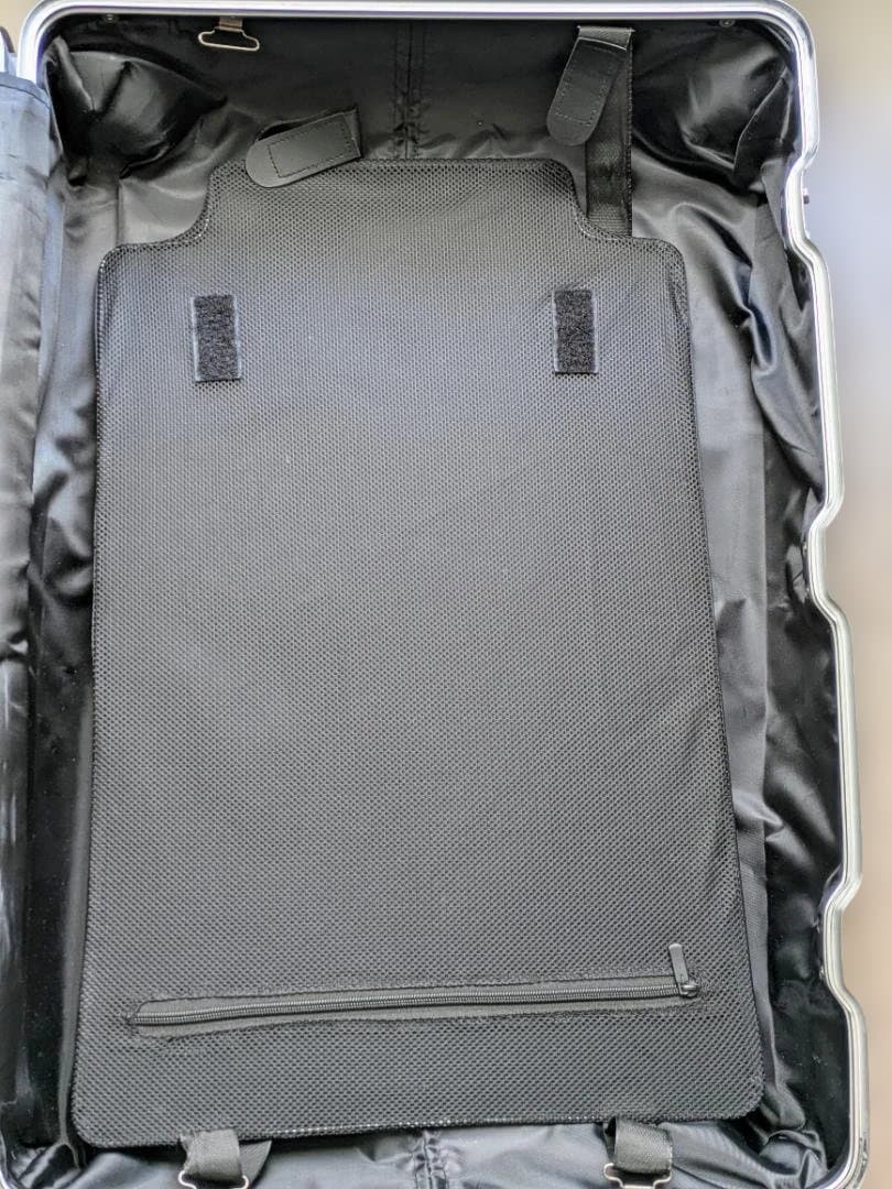 【大容量】アルミスーツケース キャリー 75〜80L TSAロック搭載 シルバー