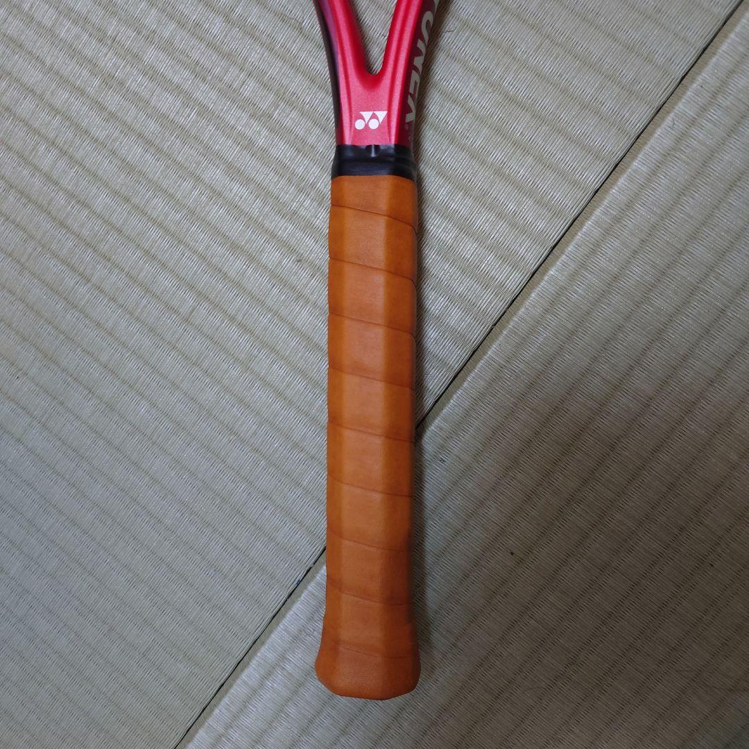 YONEX VCORE 100 +　テニスラケット