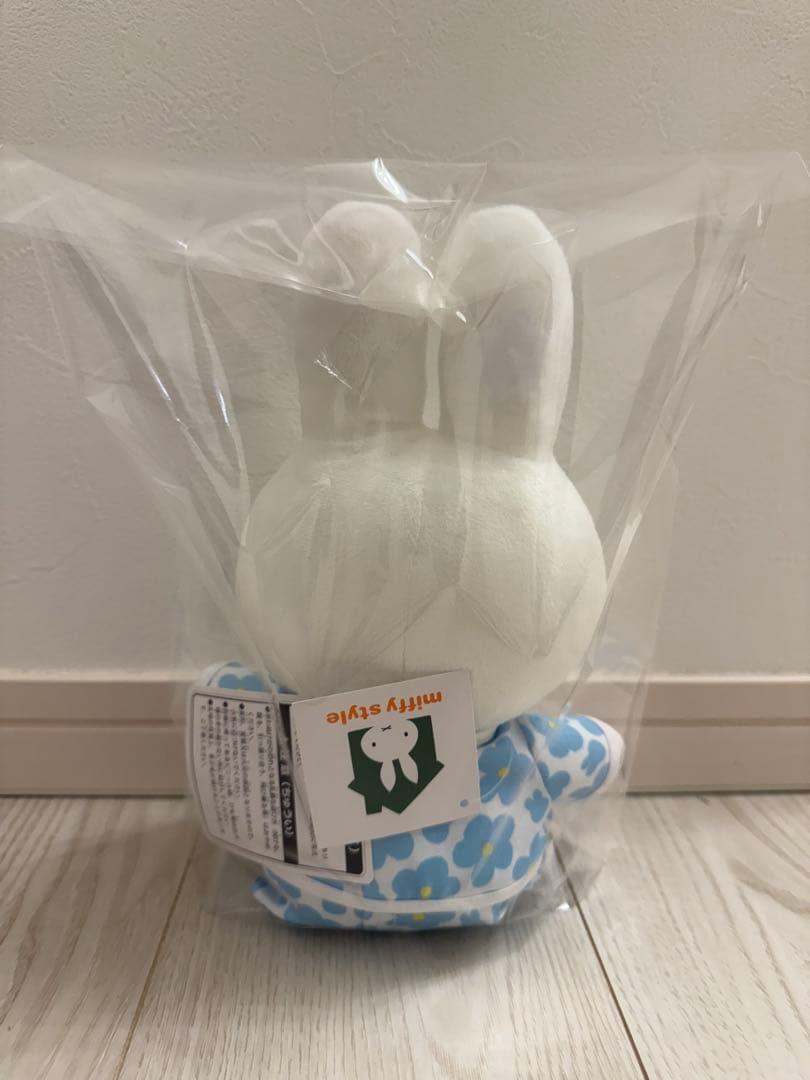 ぬいぐるみ　ミッフィー バースデー　レトロフラワー