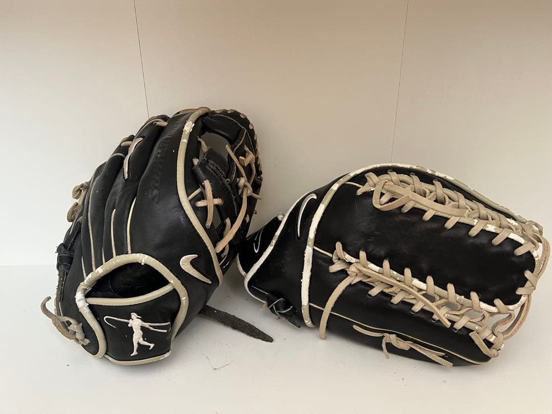 ナイキ 硬式グローブ SWINGMANモデル 内・外野セット