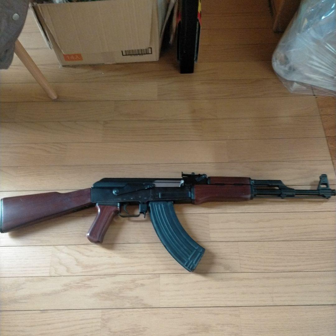 次世代電動ガン東京マルイAK-47マガジン4本付き