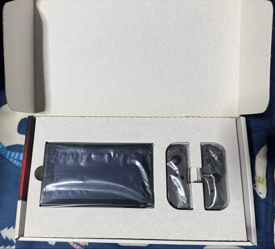 Nintendo Switch グレー本体&Joy-Conオレンジ・パープル