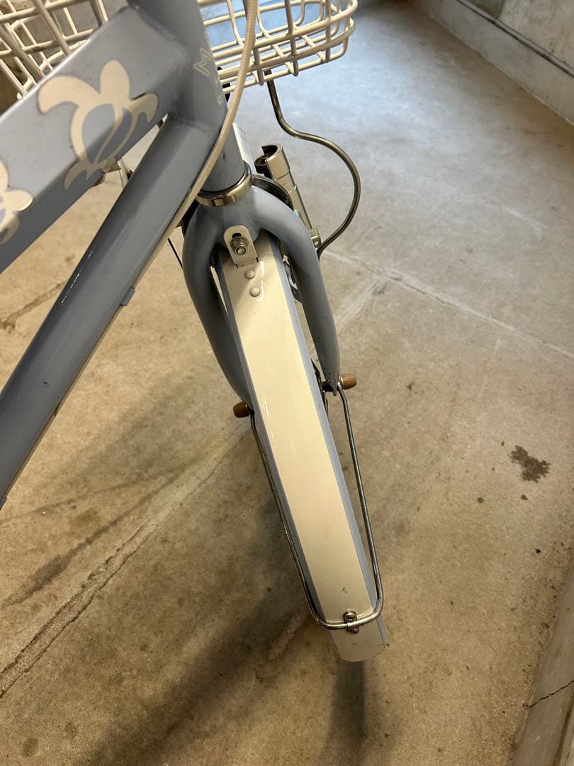 自転車22インチ 女の子 MAHALO 6段変速 【手渡し限定】