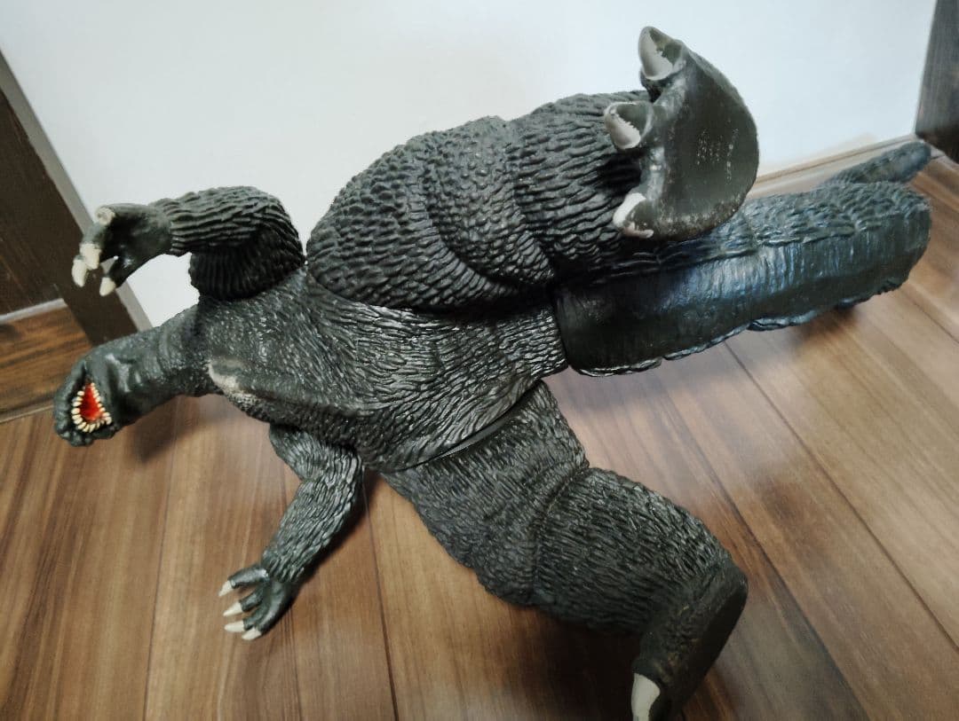 ゴジラ フィギュア
