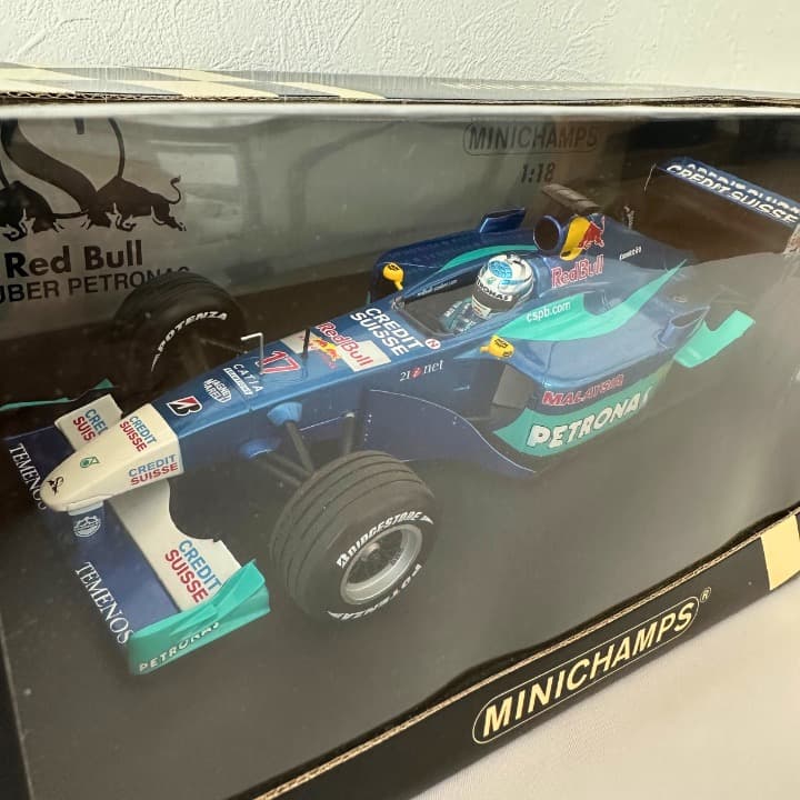 【希少】レッドブル ザウバー C20 K.ライコネン ミニチャンプス1/18