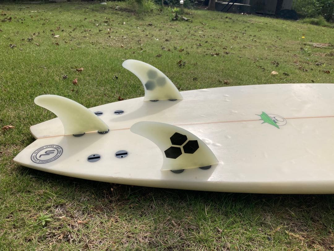 CHANNEL S AL MERRICK POD 6’1 フィン付き