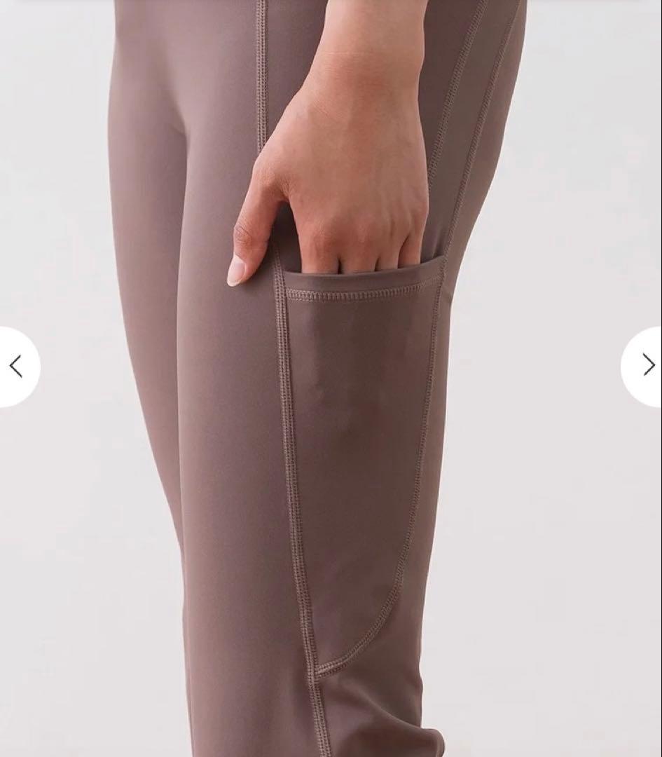 新品♡Web限定【SUKALA】ユーティリティフレアレギンス　ネイビー　L