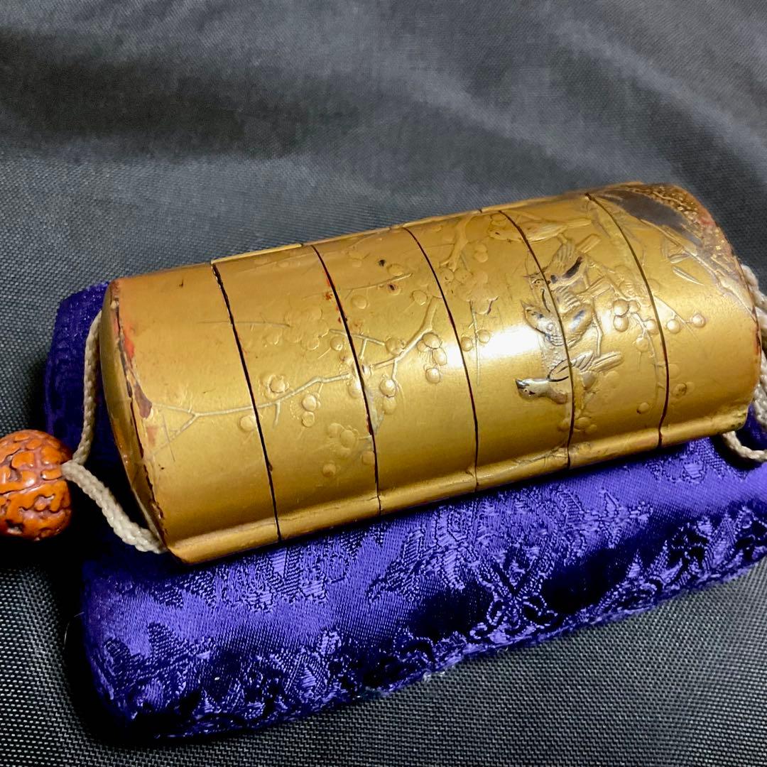 花鳥蒔絵印籠・牙刻鳥根付・箱・座布団付