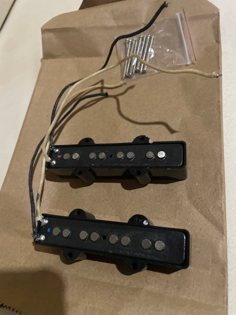 FENDER Jazz Bass Pickups ＋Eric ピックアップ