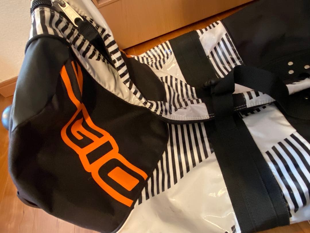 OGIOトラベルカバー Club Glove スティッフアーム キャスター付き