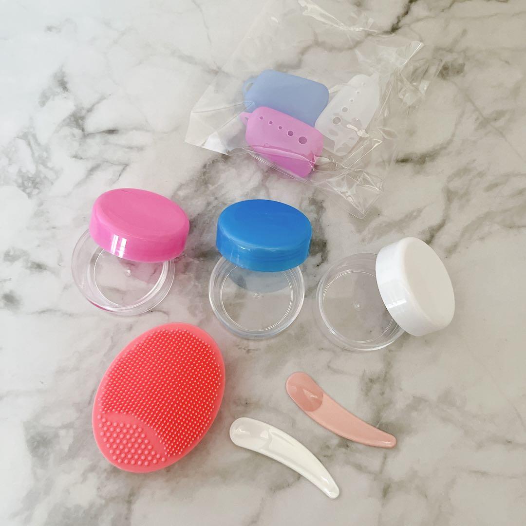 ハンギングトラベルトイレタリーバッグ 防水 トラベルボトル付き 吊り下げ式