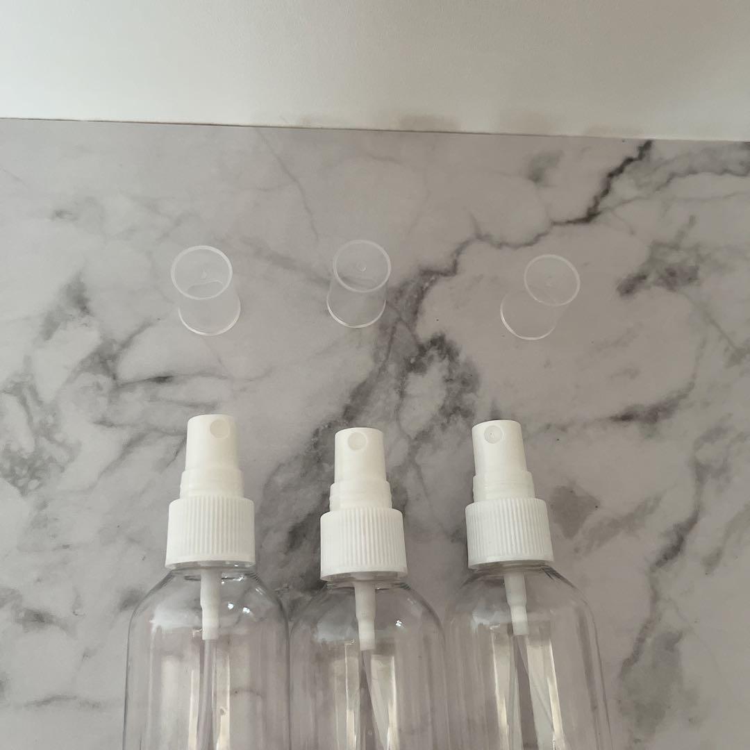 ハンギングトラベルトイレタリーバッグ 防水 トラベルボトル付き 吊り下げ式