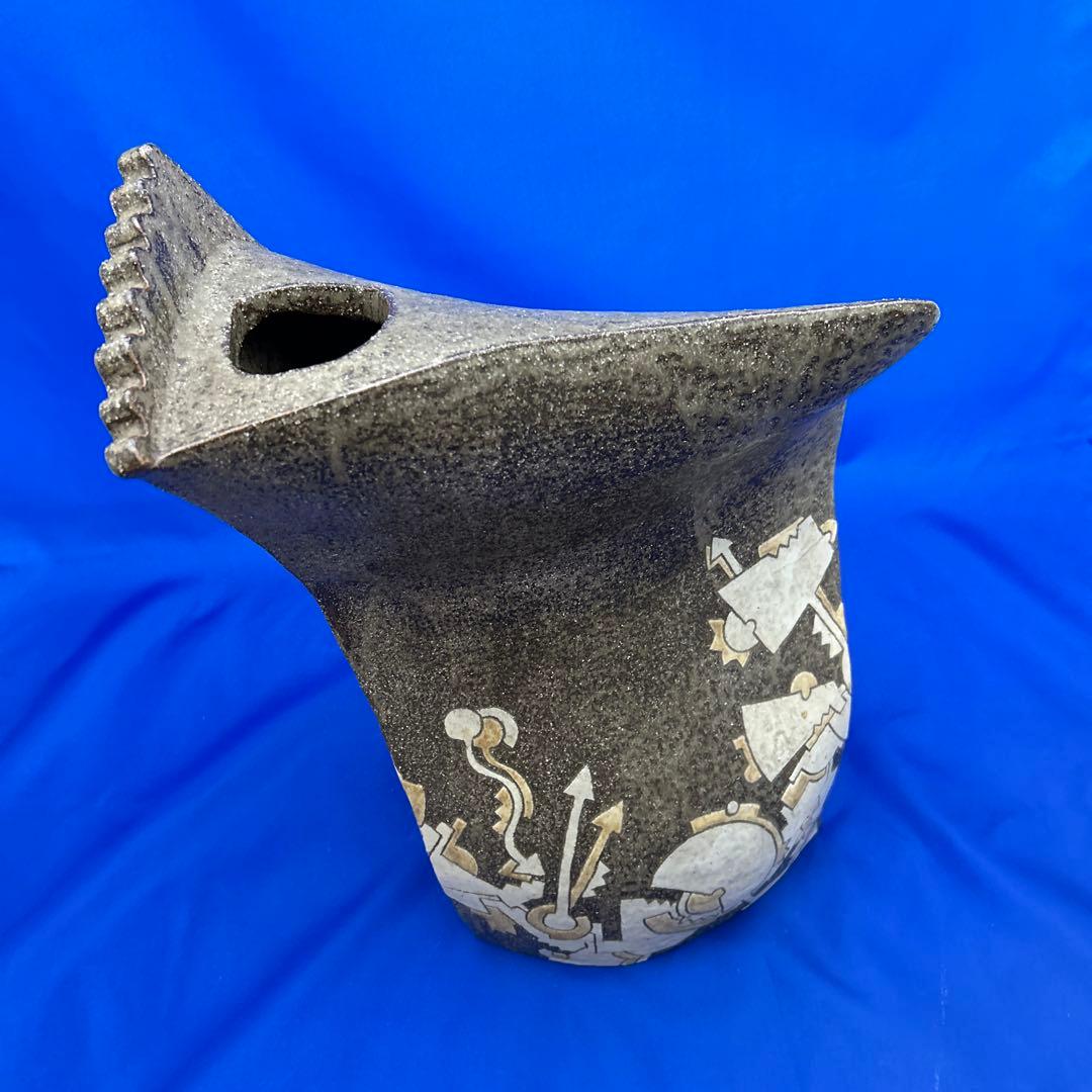 作家作品　抽象模様の陶器花瓶