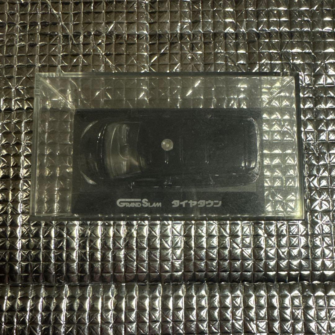 TOYOTA ESTIMA ミニカー (タイヤタウン)