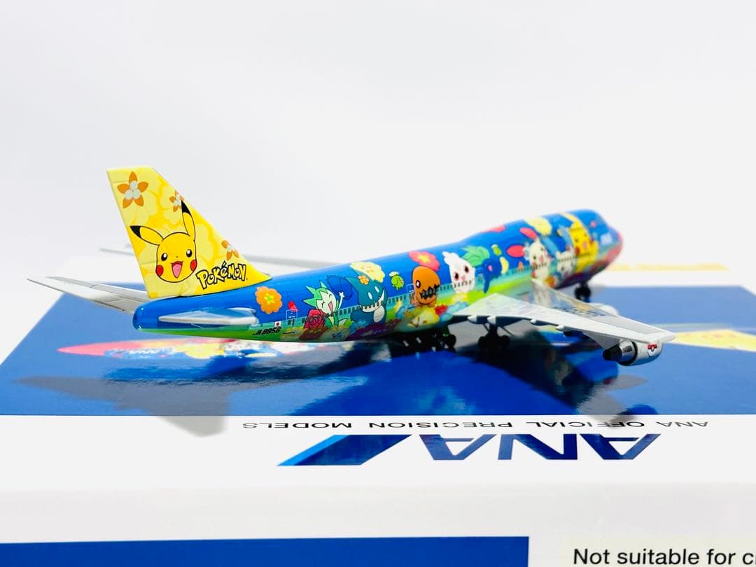 全日空商事 1/400 B747-400 ポケモンジェット NH40011
