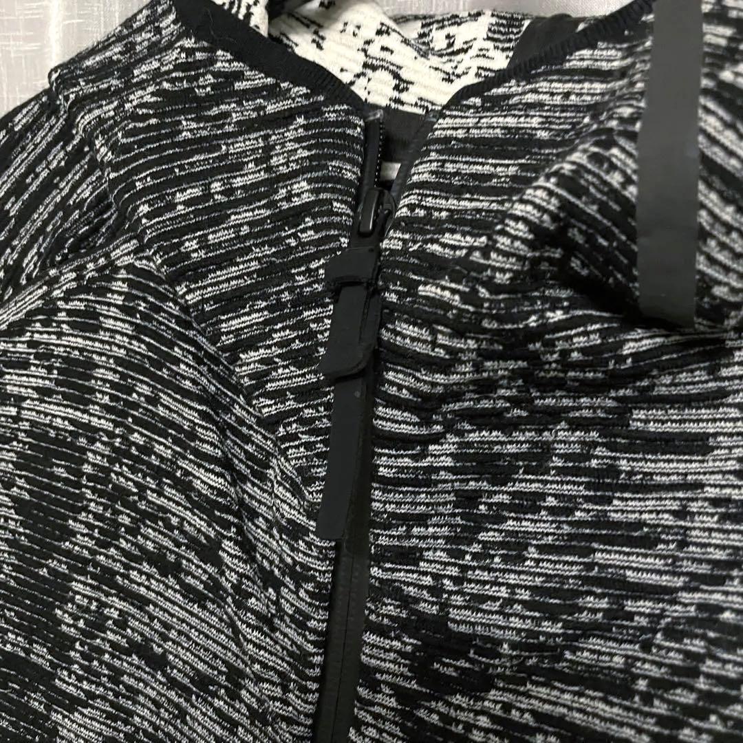 【希少美品】adidas zne フード付きジャージジャケット