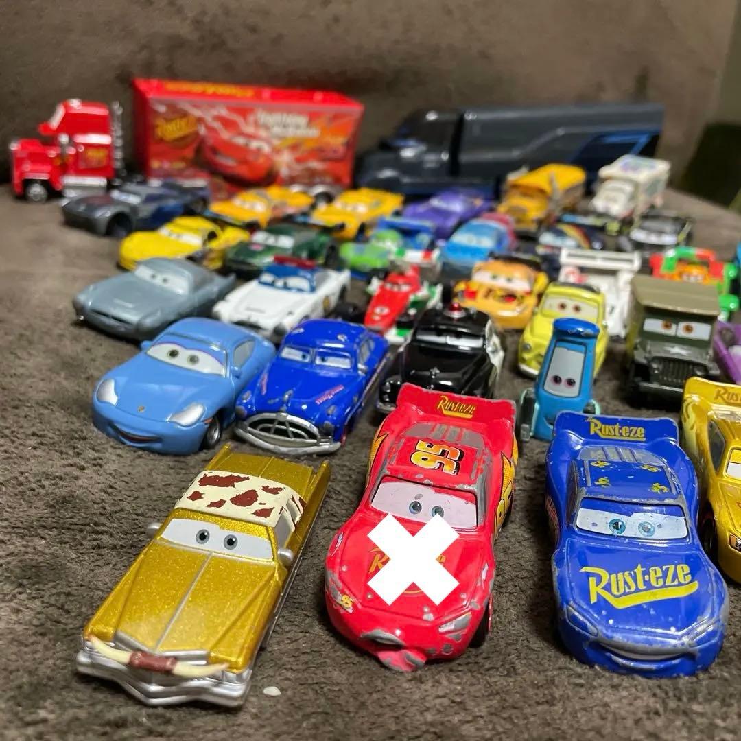 カーズ　トミカ　トレーラー2台含む36台