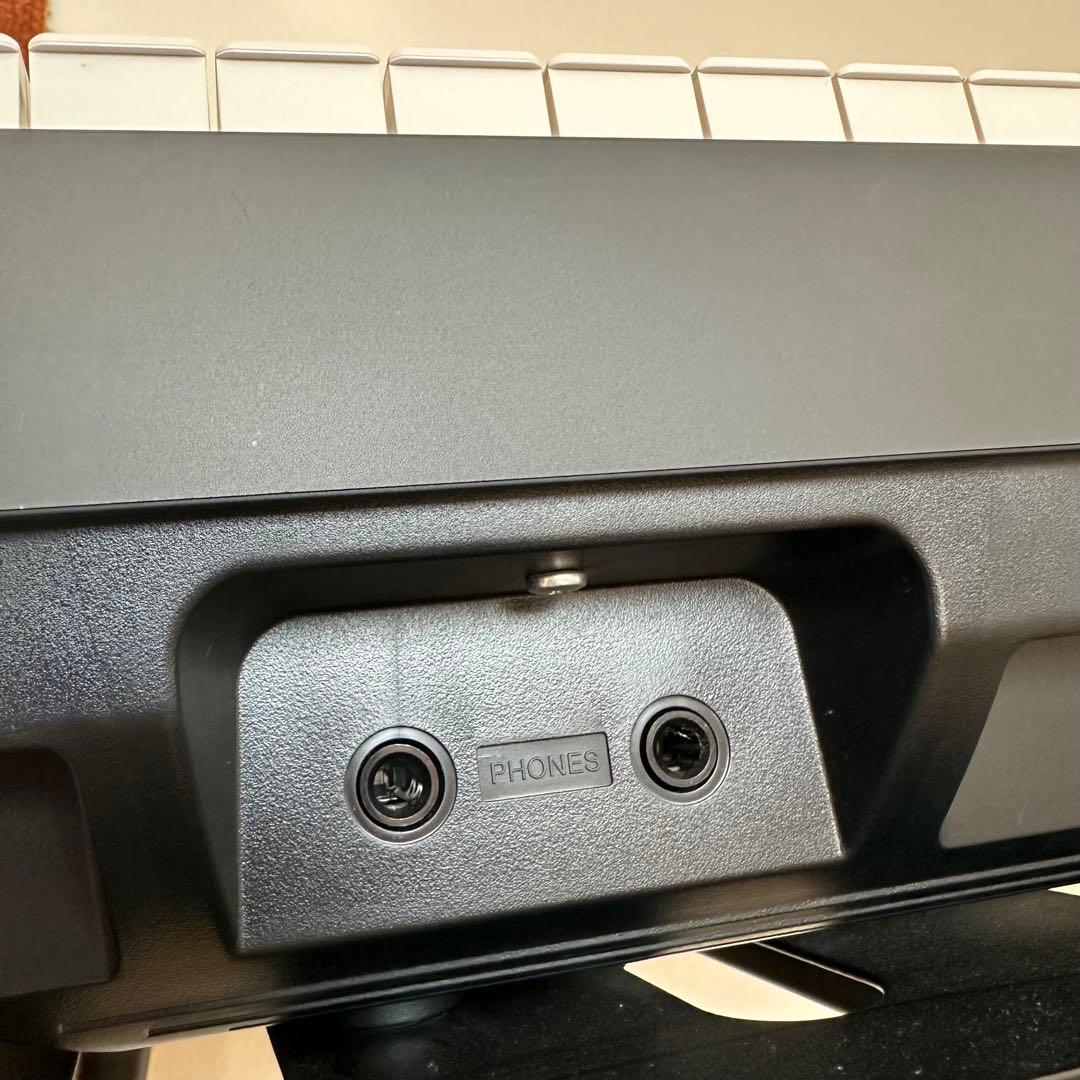 ヤマハ YAMAHA 電子ピアノ P-121B 73鍵盤 ヘッドホンおまけ付き