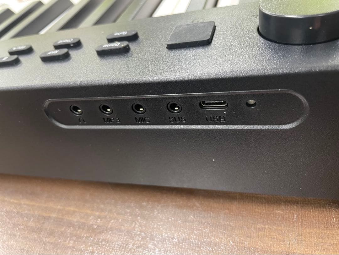 折りたたみ電子ピアノ　88鍵盤　充電タイプ　ブラック 鍵盤ライト機能あり