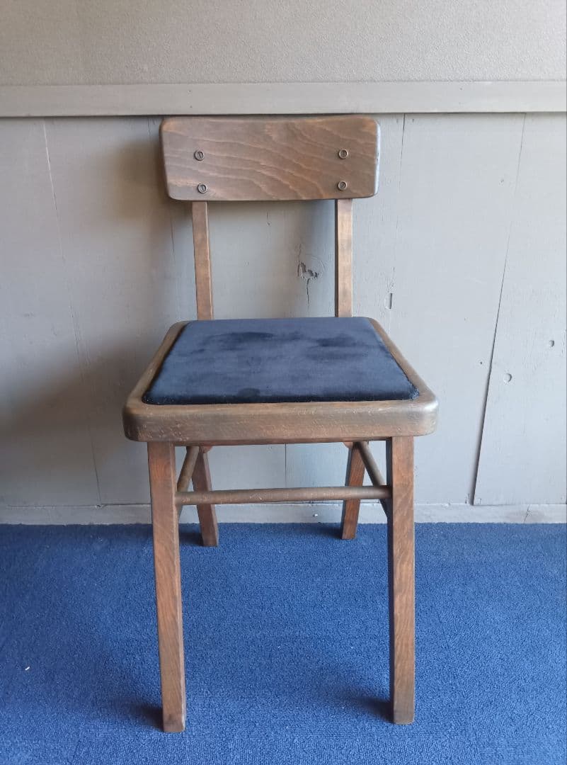 木製子供用チェア 直線的デザイン　ヴィンテージ　レトロ