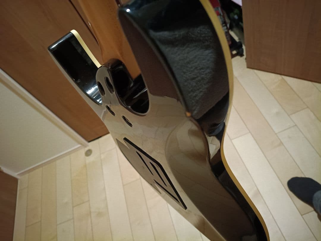 FERNANDES　FR-40 エレキギター　ストラトタイプ