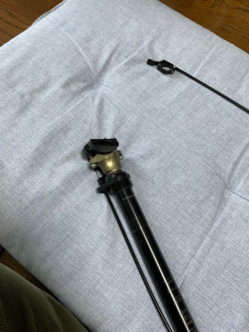 チ*ー様 THOMSON 27.2mmx425ドロッパーシートポスト DP-E1