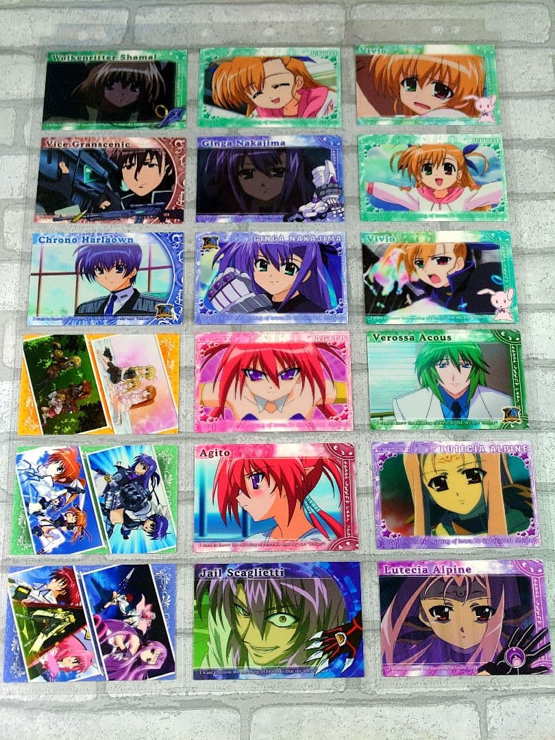 魔法少女リリカルなのはStrikerS、トレカ225枚&バインダー。