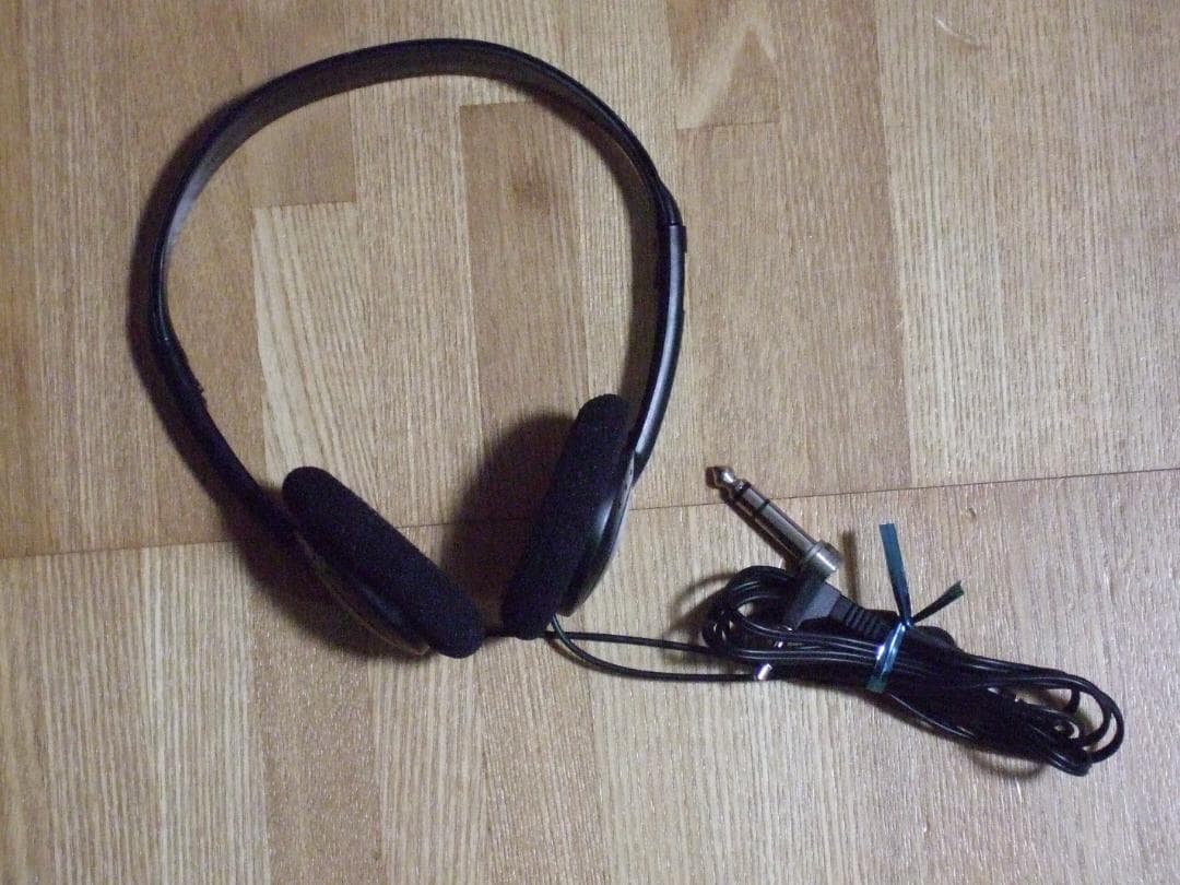 CASIO 電子ピアノ・キーボード LK-516 スタンド付　【送料込み】