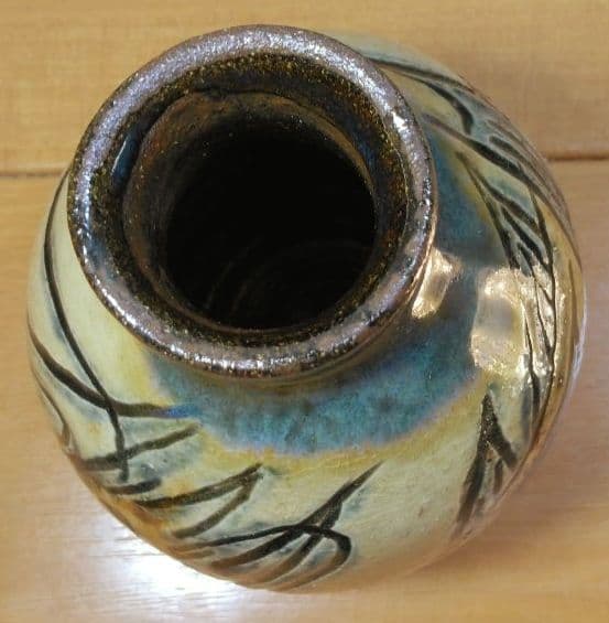 人間国宝 金城次郎 魚海老文花瓶 栞 共箱(本人直筆書付）美品 壺屋焼 壷屋焼