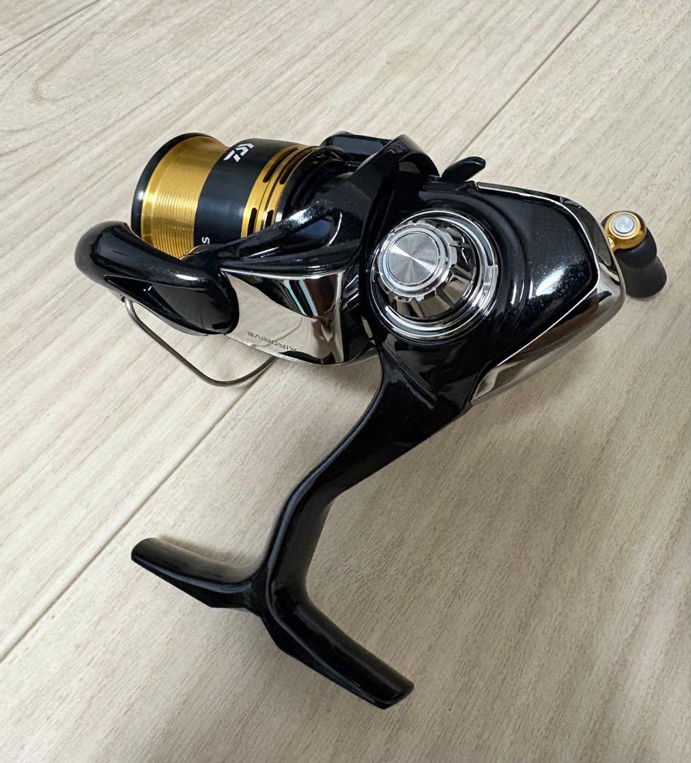 Daiwa LEGALIS LT1000S スピニングリール