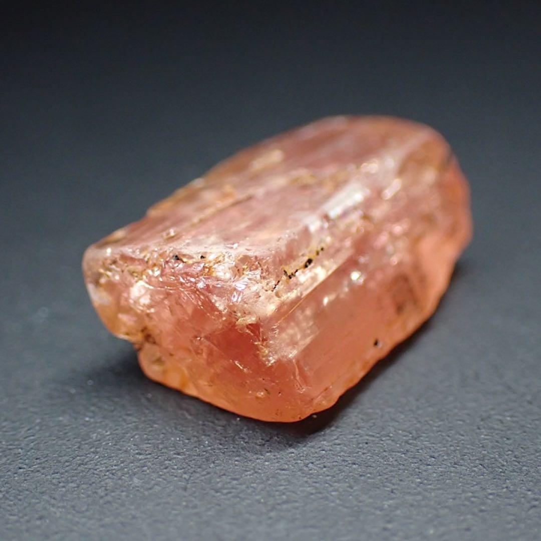 【ブラジル/ミナスジェライス産】インペリアルトパーズ原石