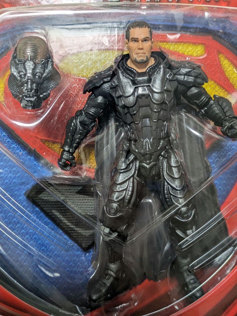 マテル製マン・オブ・スティールシリーズ「ゾッド将軍・アーマー版」DCマルチバース