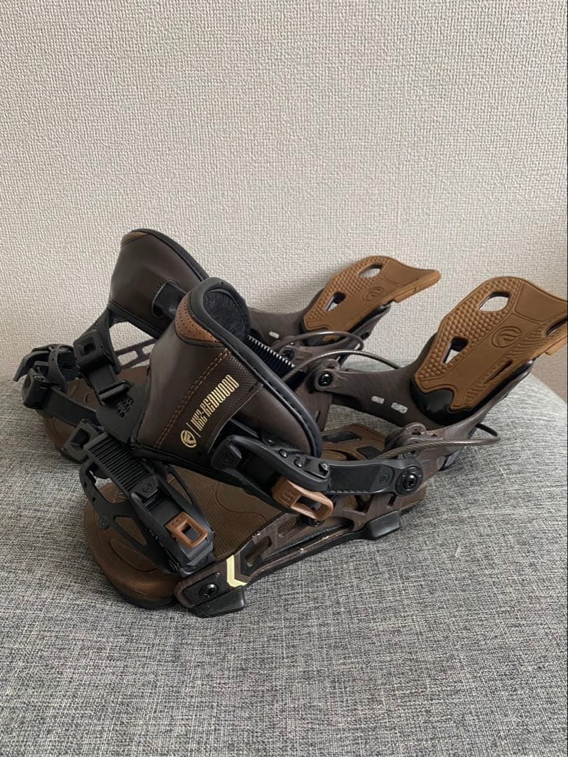 Flow NX2 Redwood Fusion スノボビンディング（限定モデル）