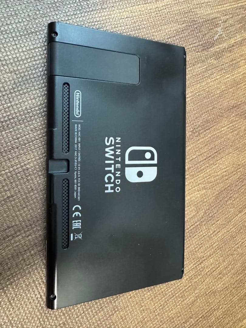 Nintendo Switch 本体および周辺機器