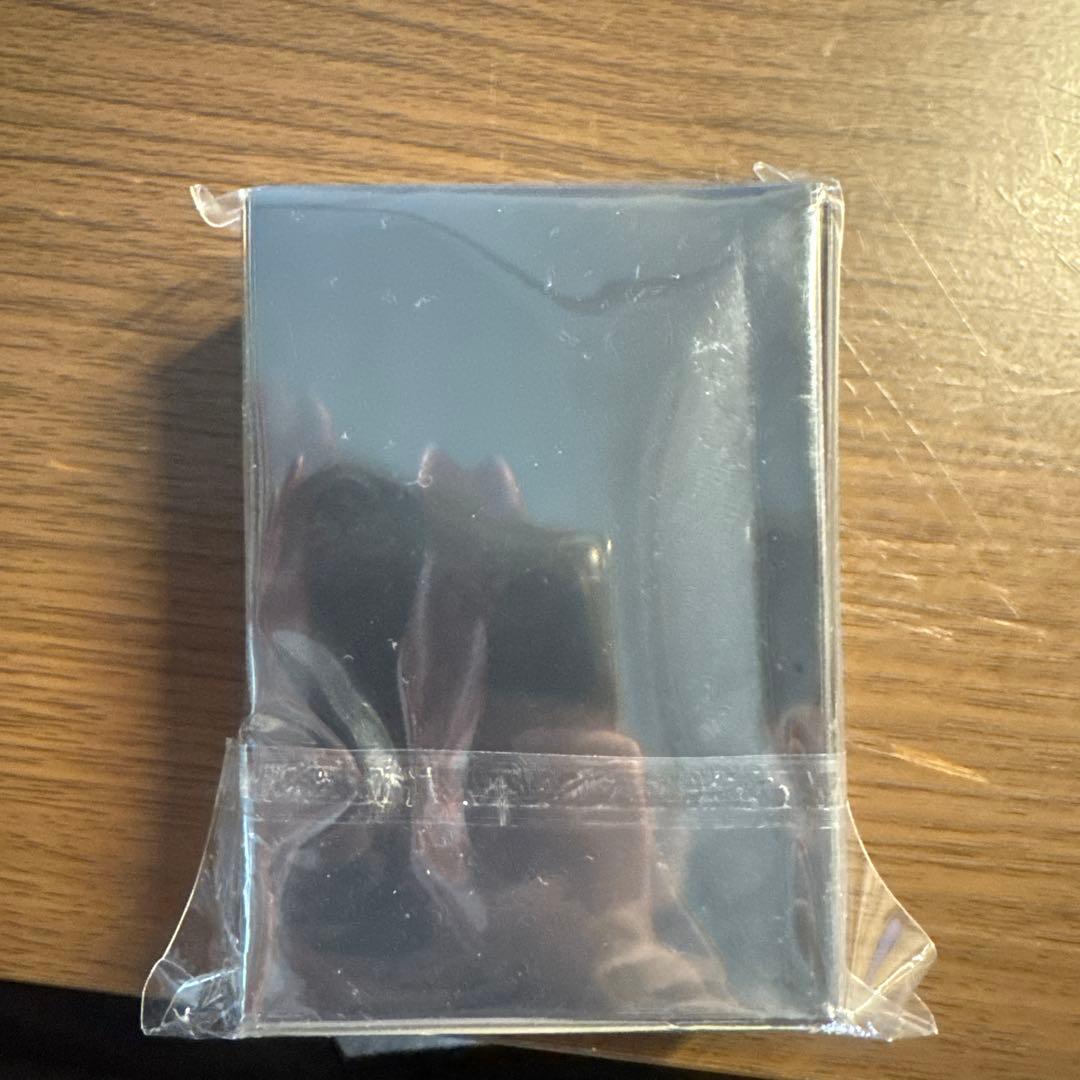 遊戯王　WCS2025 スリーブ 赤　公式 100枚入り　パリ