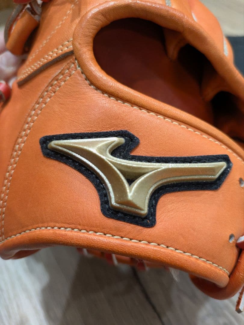 【即戦力】ミズノ　グローバルエリート 軟式用　左投げ用　グラブ　　一般　部活