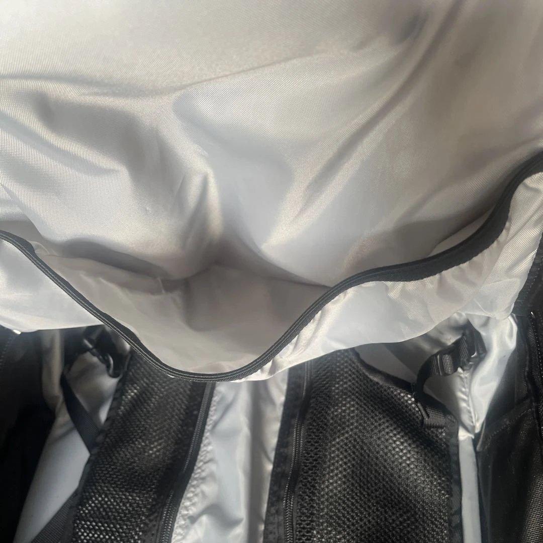 旅行かばん・小分けバッグ patagonia MLC wheelie 3way carry