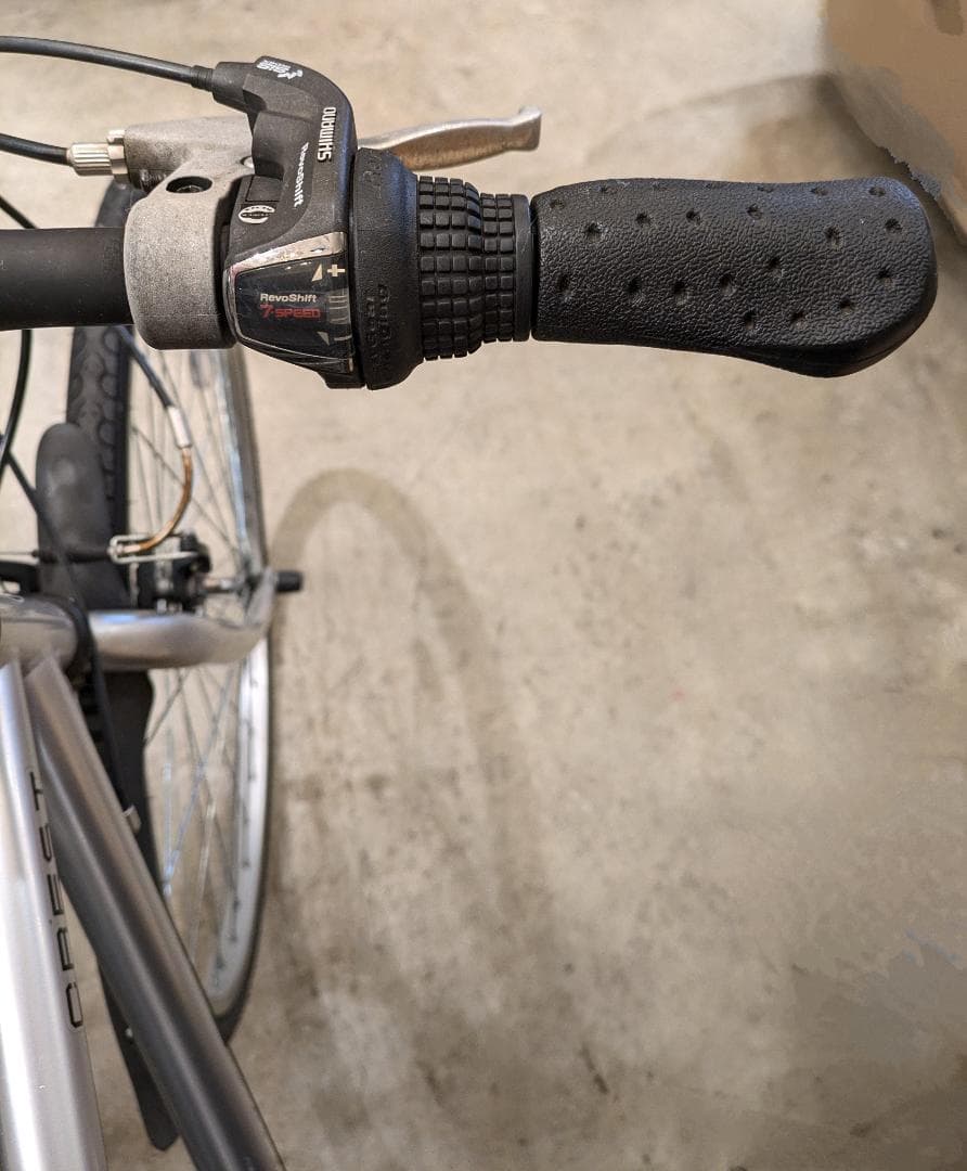 【店頭引取】 CREST クロスバイク 700C シルバー クレスト アルミ製