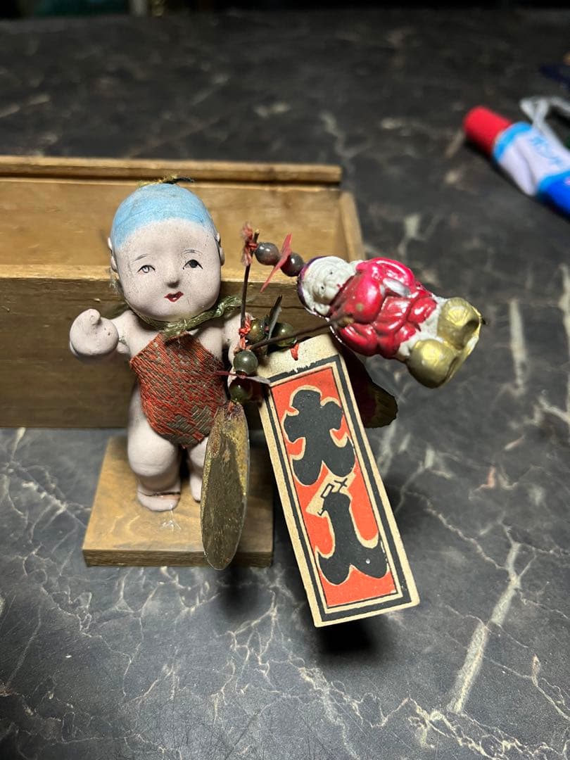 御所人形・江戸時代御所人形、鯛、御台人形・童人形・見立て人形・古いガラスケース入