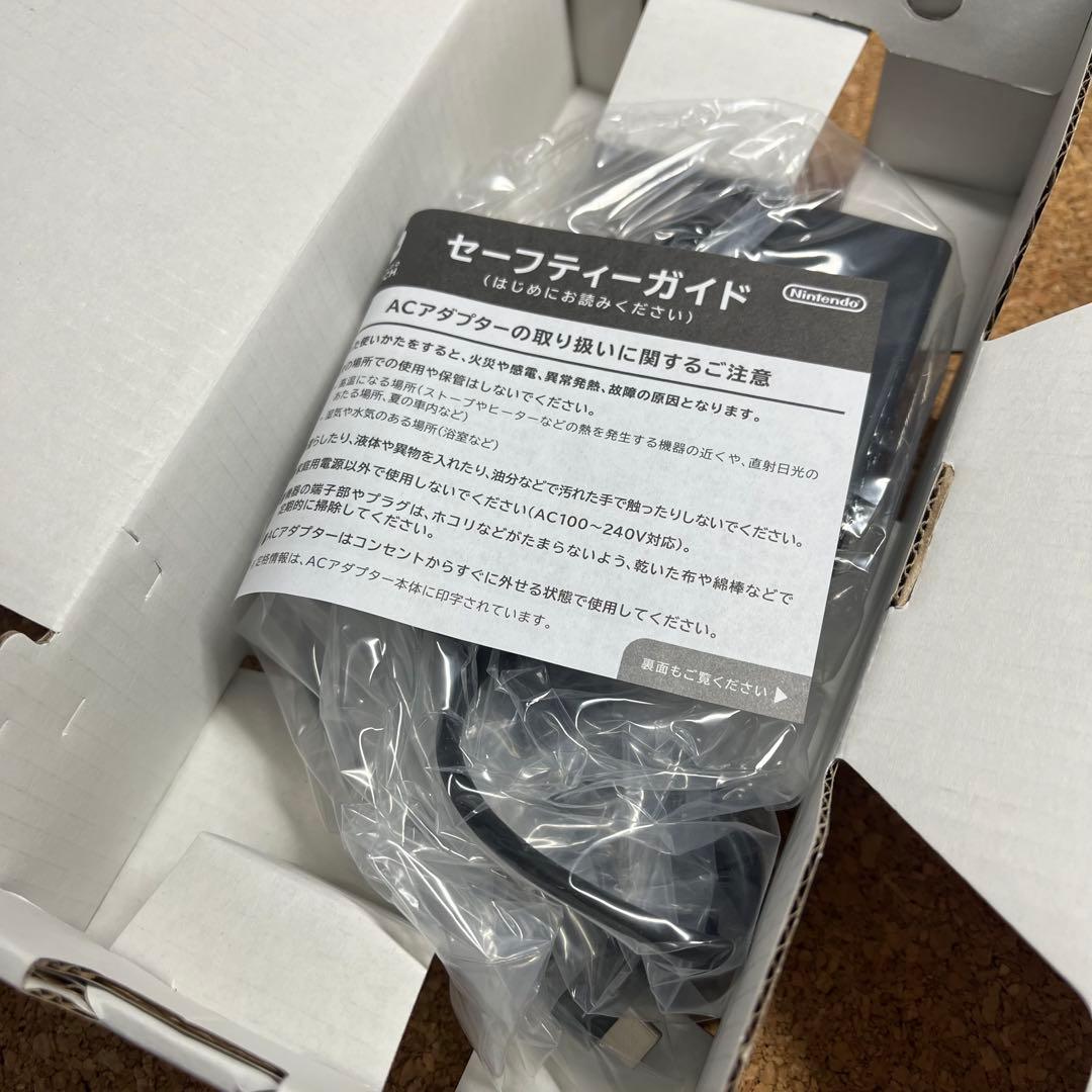 【新品未使用】Nintendo Switch Lite 本体 ピンク/Coral