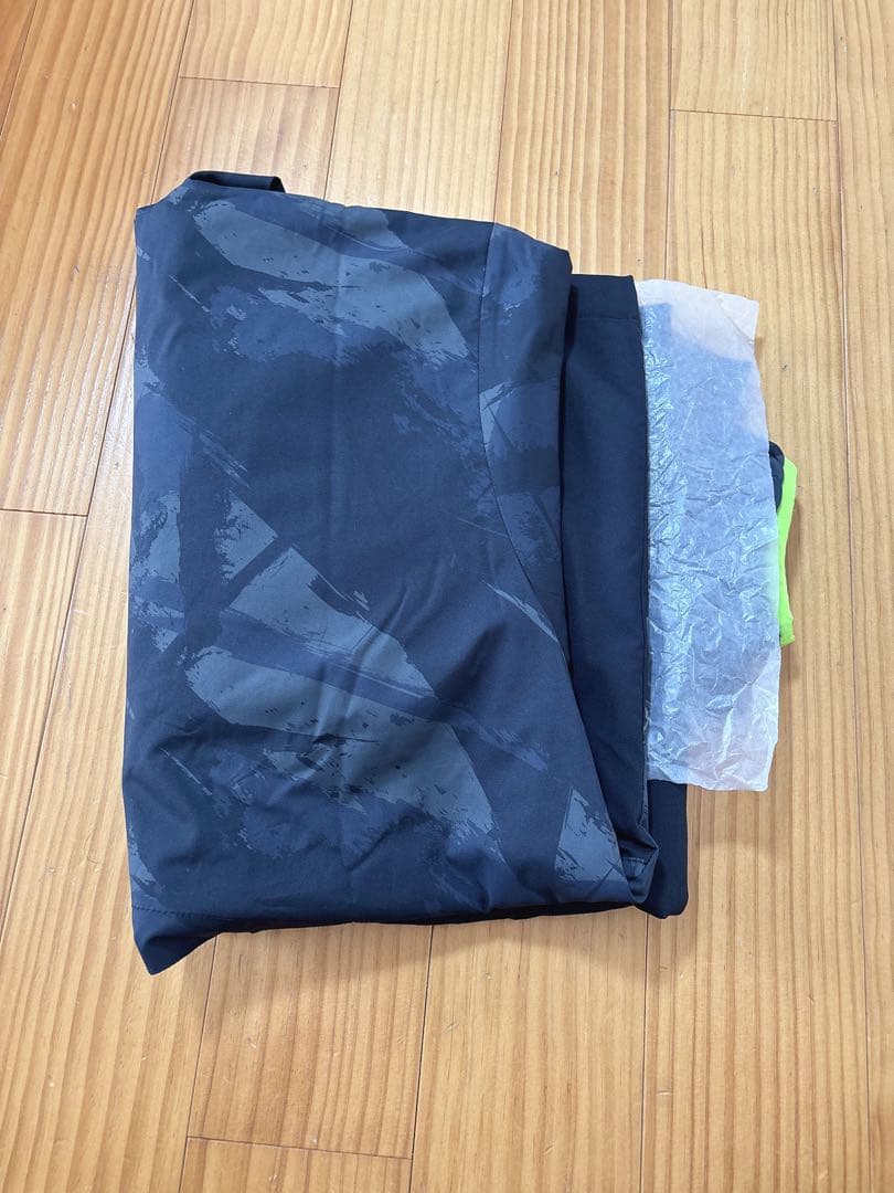 新品 YONEX ウエア　70103 BLACK (007) Oサイズ