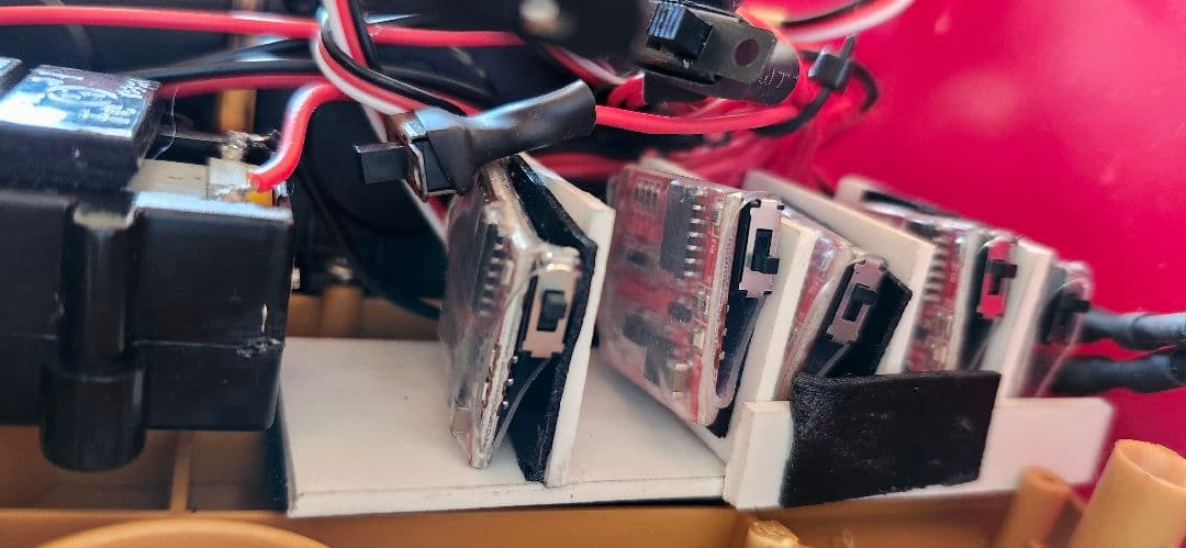 ラジコン　HUINAクレーン