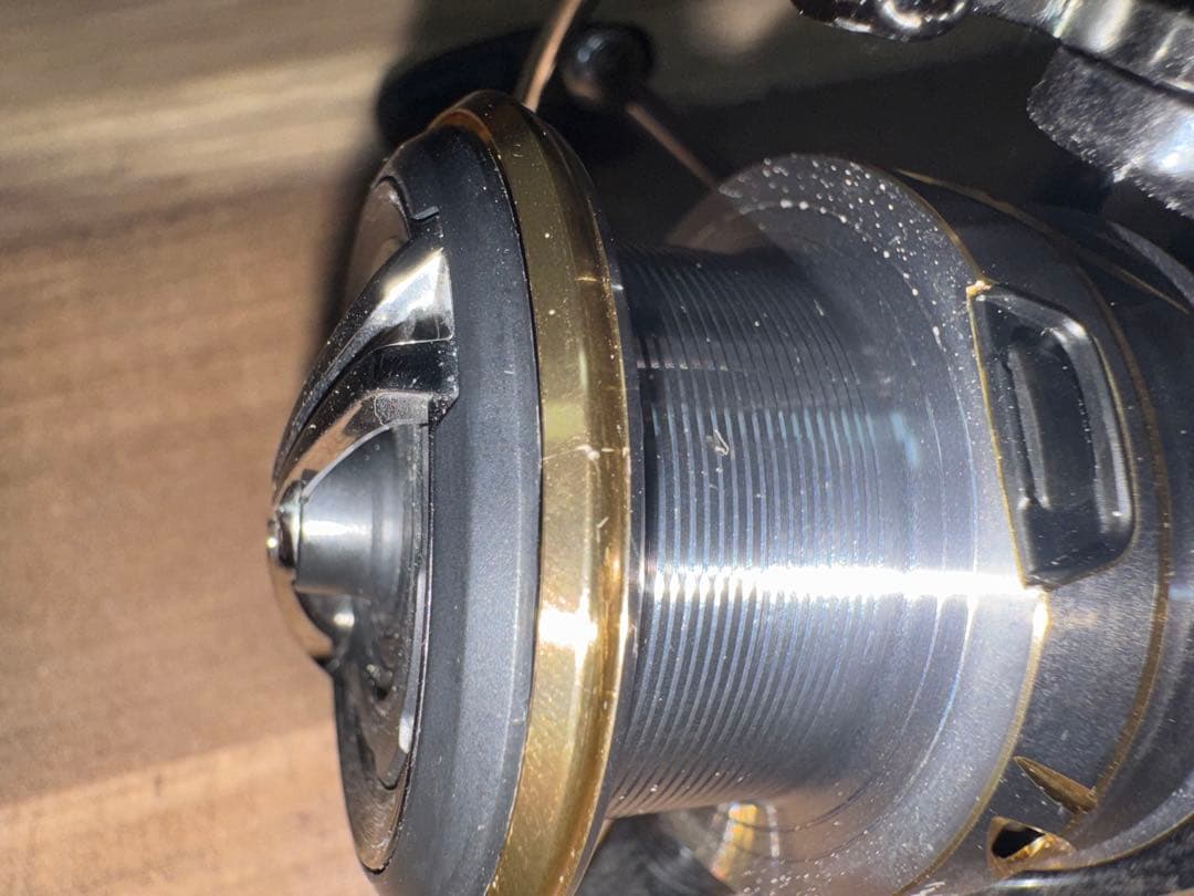 Daiwa 20LUVIAS LT 4000-CXH スピニングリール